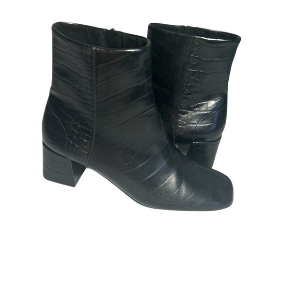 Pull & Bear Collection Faux Leather Croc Embossed Heeled Booties Sz 37 - Picture 4 of 16